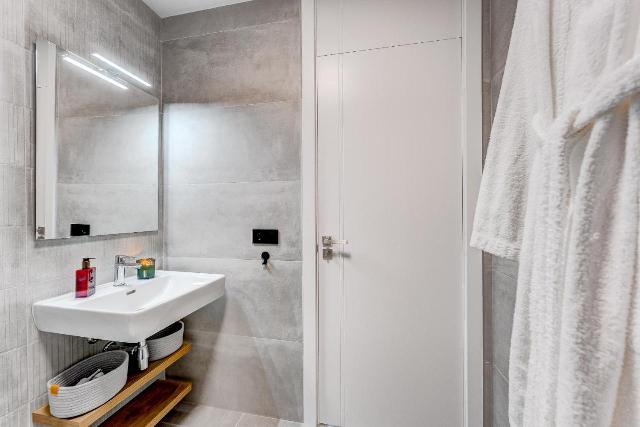 Modern New Apartment Las Terrazas De Costa Adeje. Heated Pool, Big Terrace And Private Parking Exterior foto