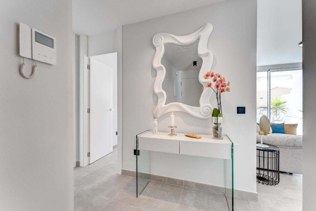 Modern New Apartment Las Terrazas De Costa Adeje. Heated Pool, Big Terrace And Private Parking Exterior foto