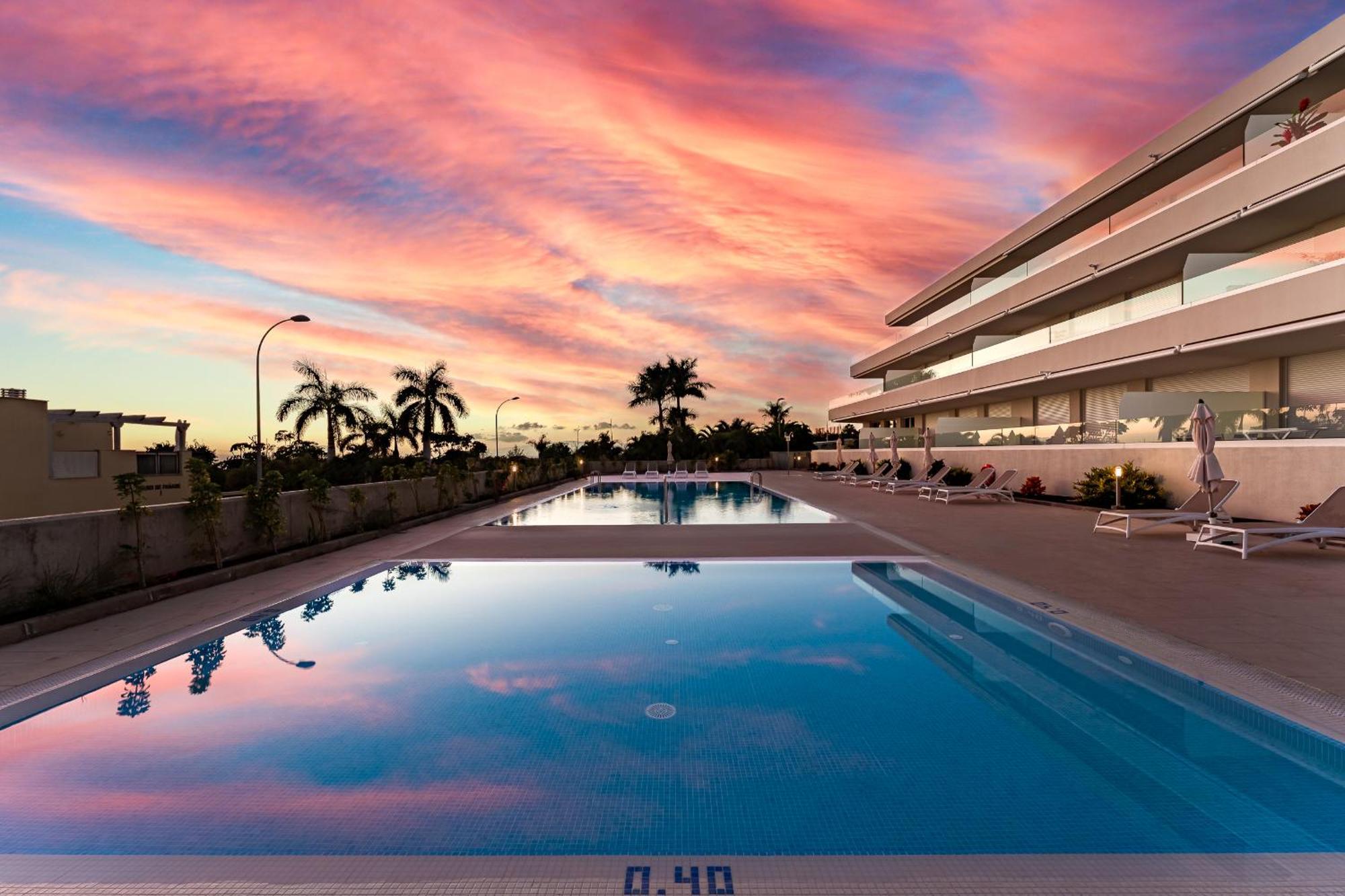 Modern New Apartment Las Terrazas De Costa Adeje. Heated Pool, Big Terrace And Private Parking Exterior foto