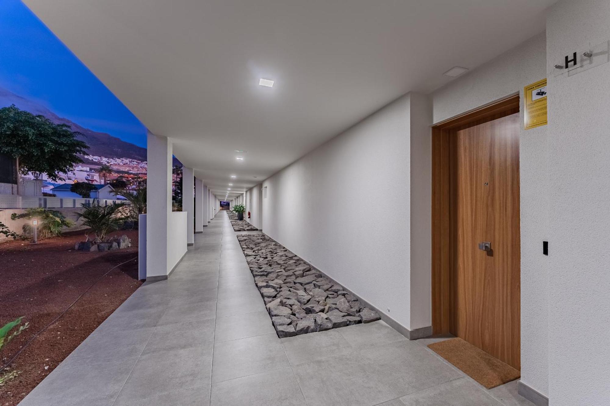 Modern New Apartment Las Terrazas De Costa Adeje. Heated Pool, Big Terrace And Private Parking Exterior foto