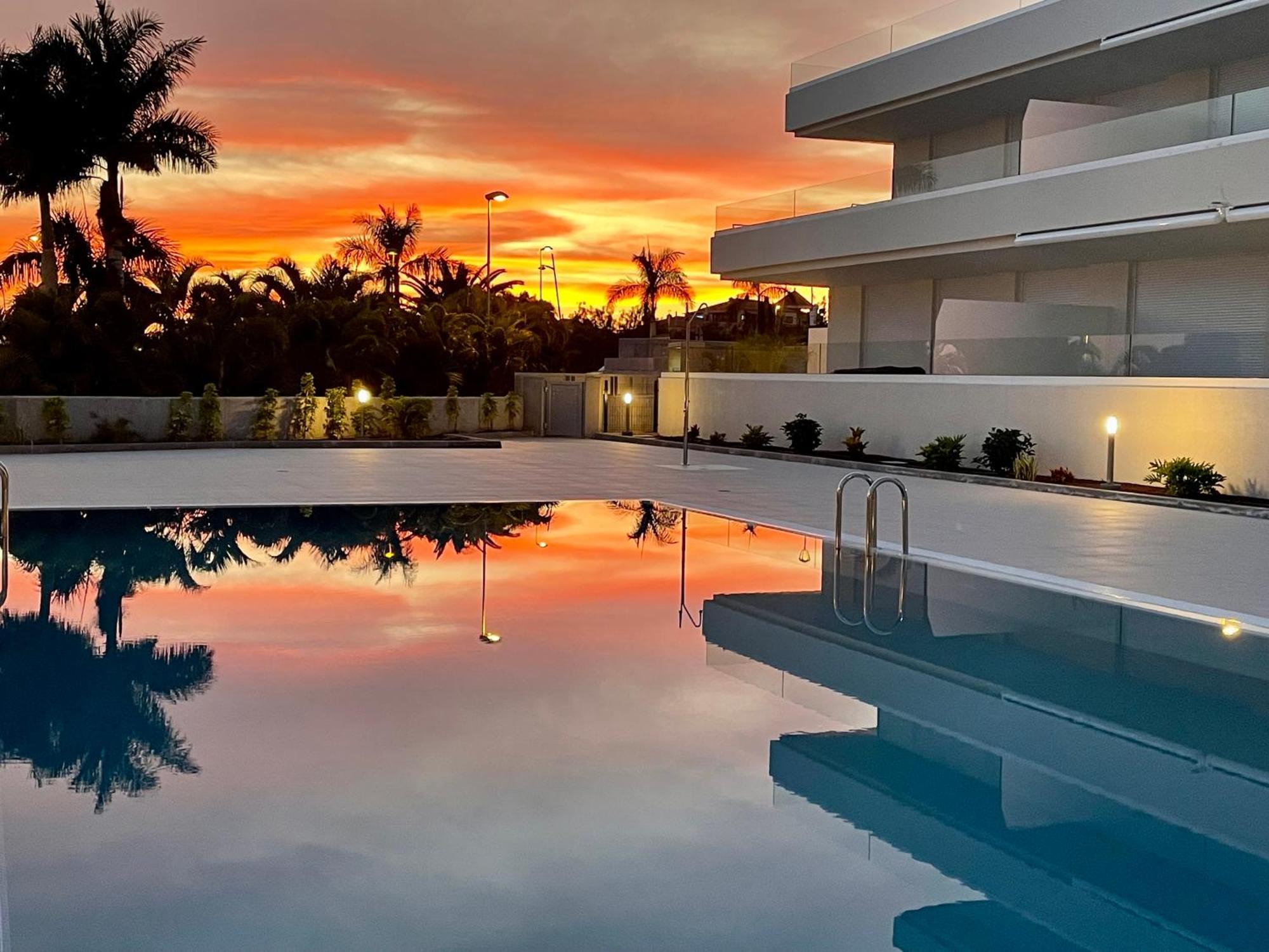 Modern New Apartment Las Terrazas De Costa Adeje. Heated Pool, Big Terrace And Private Parking Exterior foto
